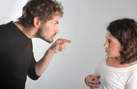 10 женских привычек, дико раздражающих мужчин