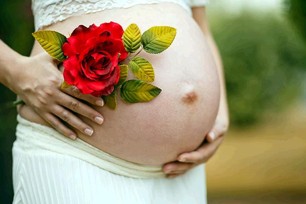 Коронавирус у беременных: симптомы и риски